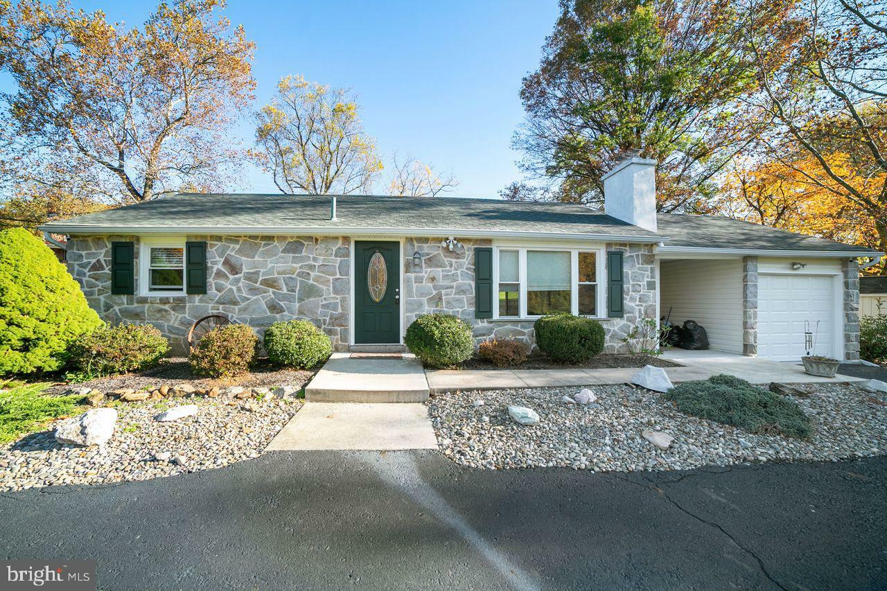 Property Photo: 1469 Temple Road PA 19465