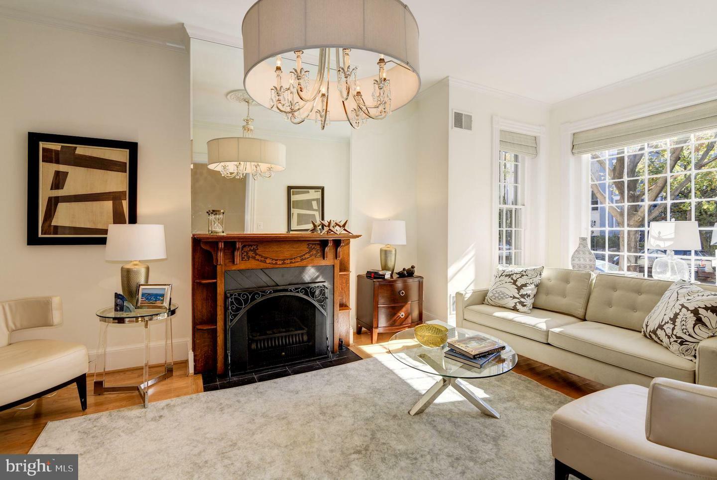 Property Photo:  228 E Street NE  DC 20002 