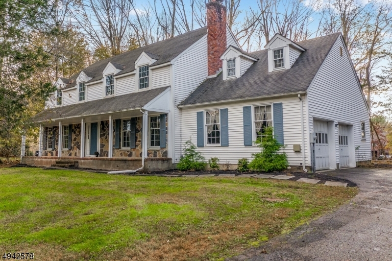 Property Photo:  3 Westminster Dr  NJ 08801 