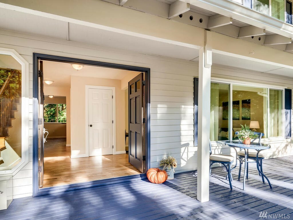Property Photo:  14612 NE 169th St  WA 98072 
