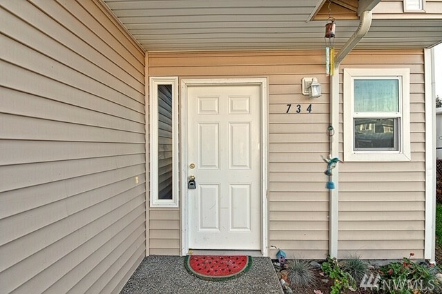 Property Photo: 734 Date Ave WA 98294