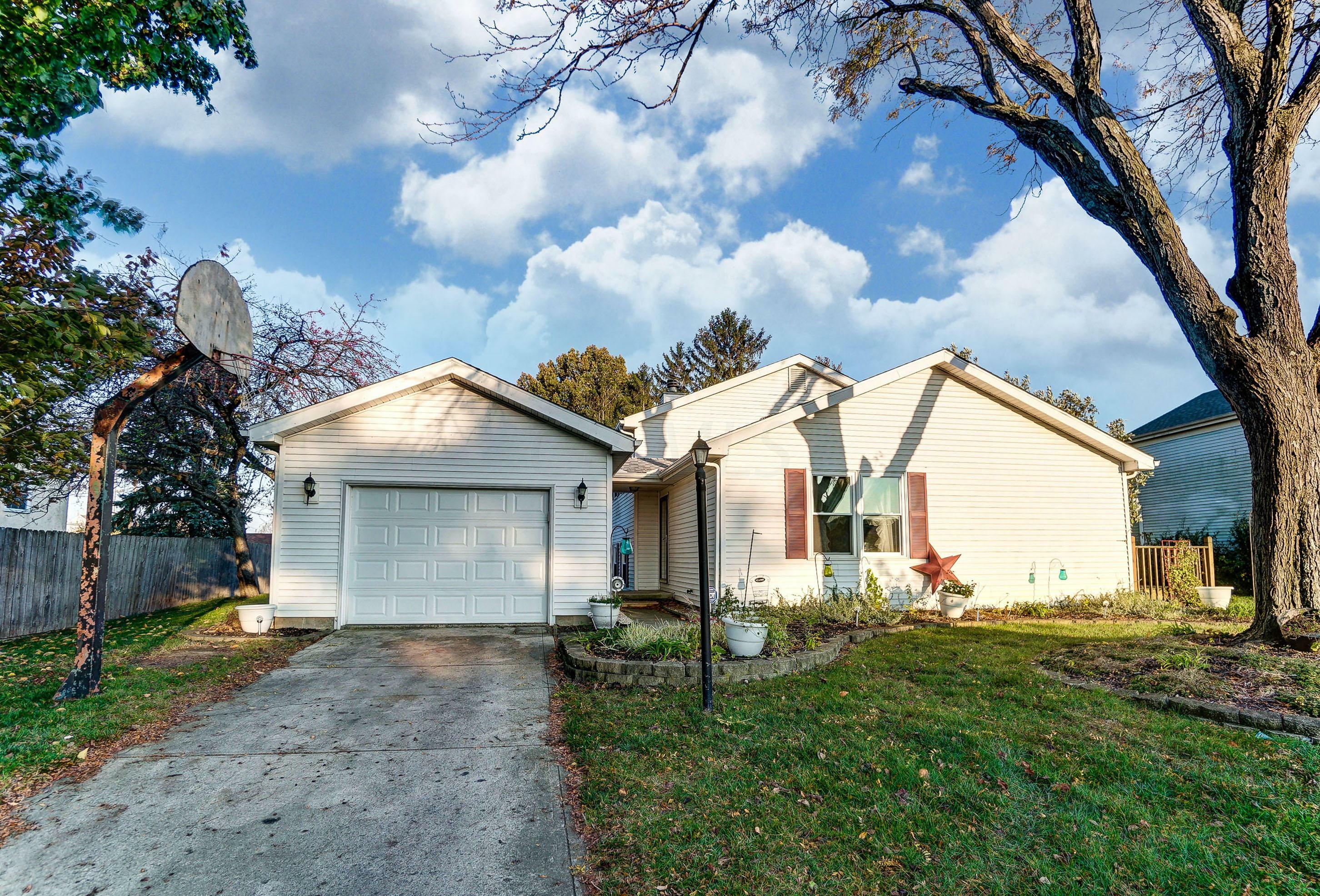 Property Photo: 3844 Millstone Road OH 43207