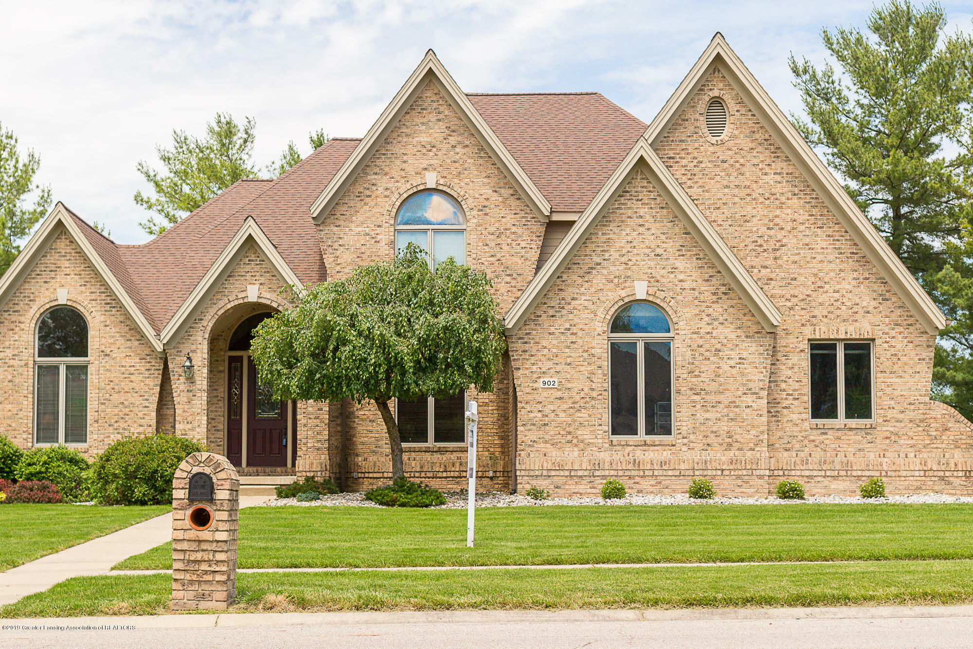 Property Photo:  902 Sandhill Drive  MI 48820 