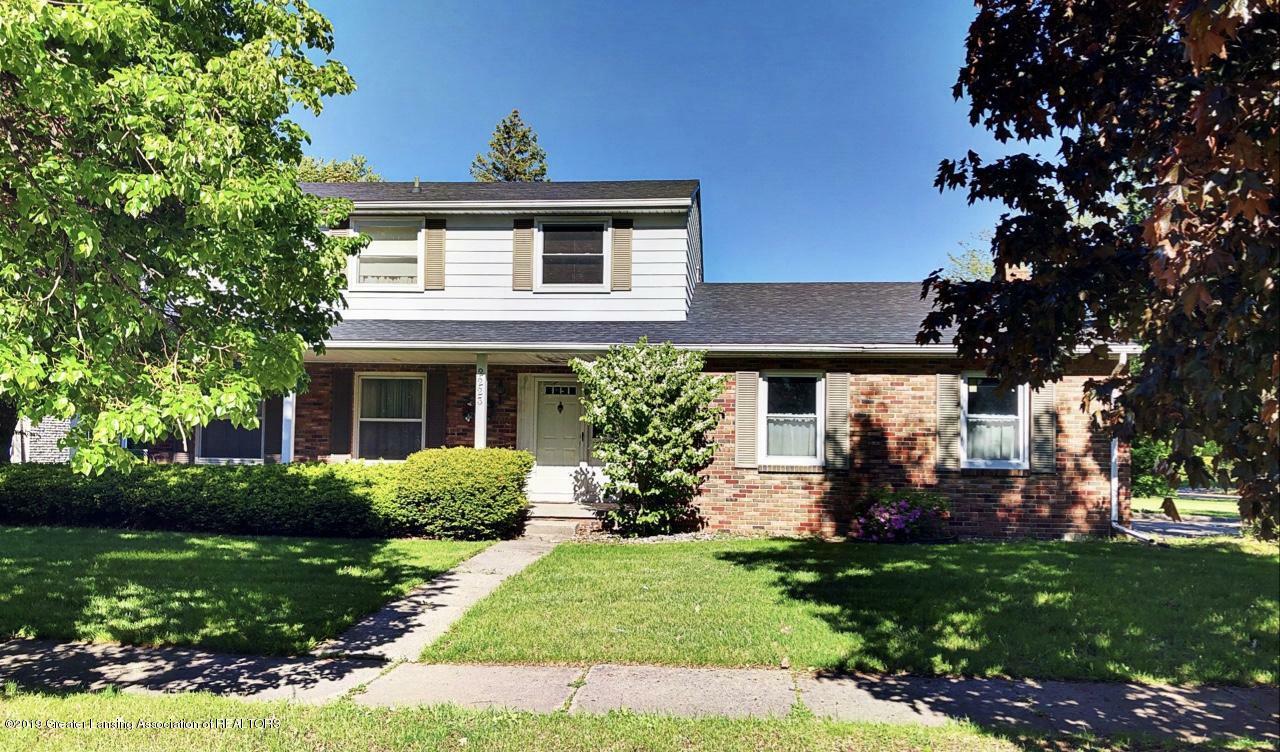 Property Photo:  2223 Wellesley Drive  MI 48911 