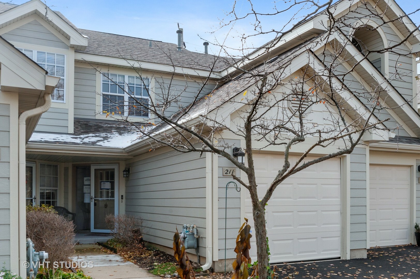 Property Photo:  211 West Hamilton Drive 5  IL 60067 