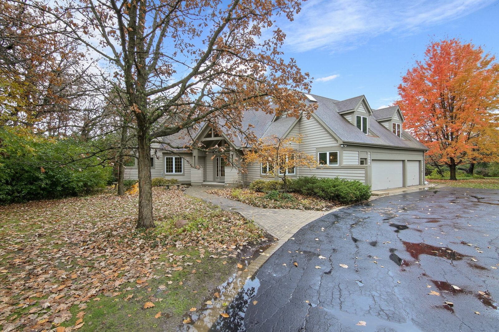 Property Photo: 14169 West Walden Lane IL 60083