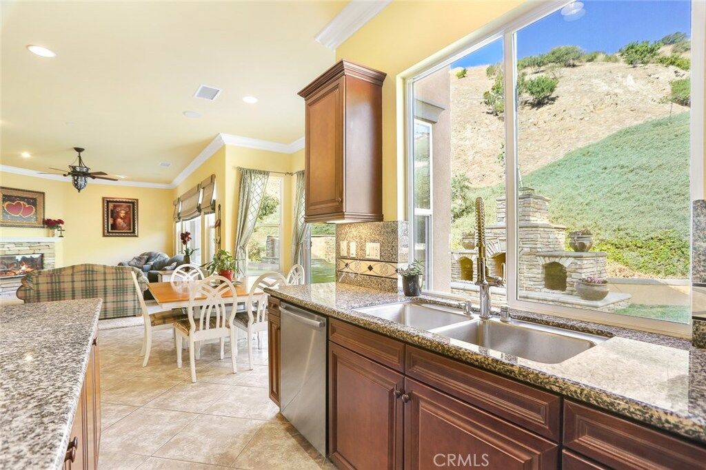 Property Photo:  21535 Hawkeye Ridge Circle  CA 92887 