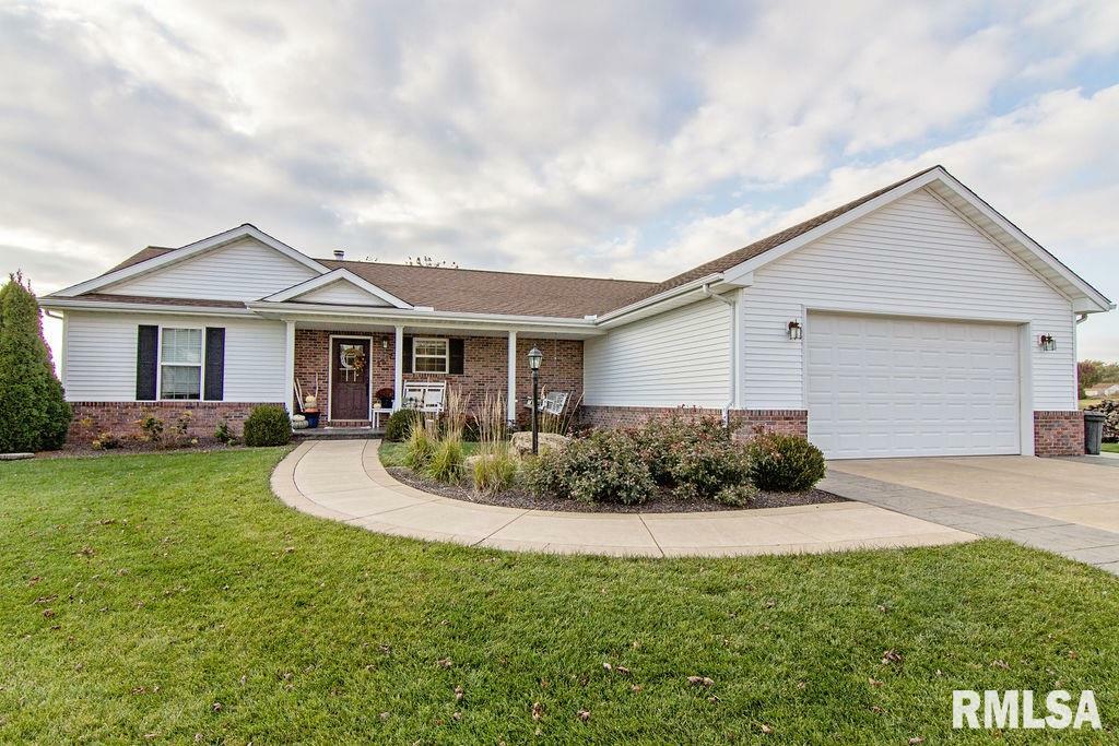 Property Photo:  1217 Greenview  IL 61530 