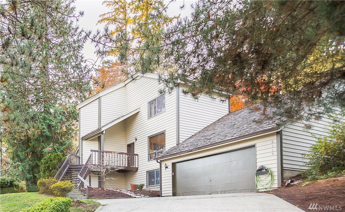 Property Photo:  2115 177th Place NE  WA 98052 