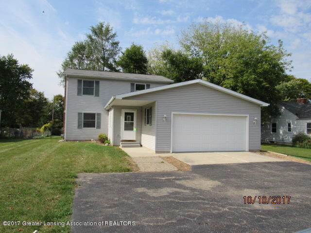 Property Photo: 913 N Waverly Road MI 48917