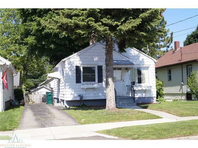 Property Photo: 2324 Maplewood MI 48910