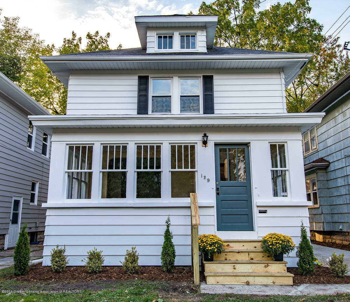 Property Photo:  129 N Magnolia Avenue  MI 48912 