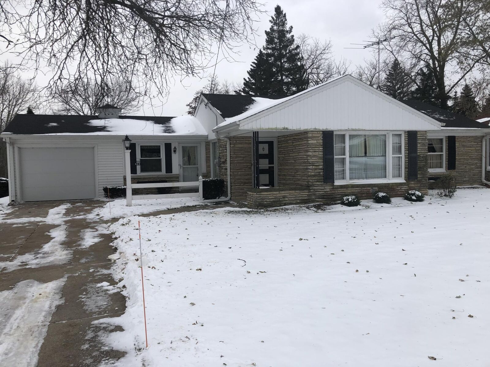 Property Photo:  609 College Ave  WI 53172 