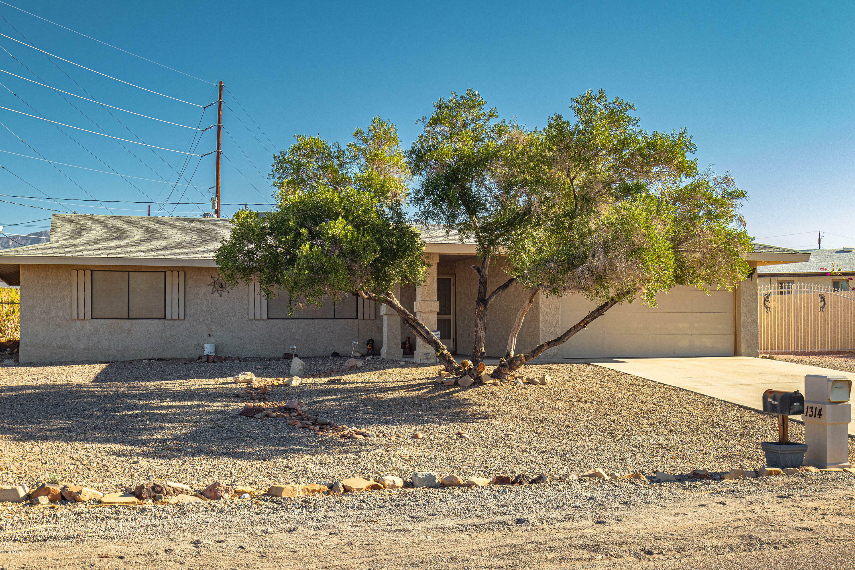 Property Photo:  1314 Avalon Ave  AZ 86404 