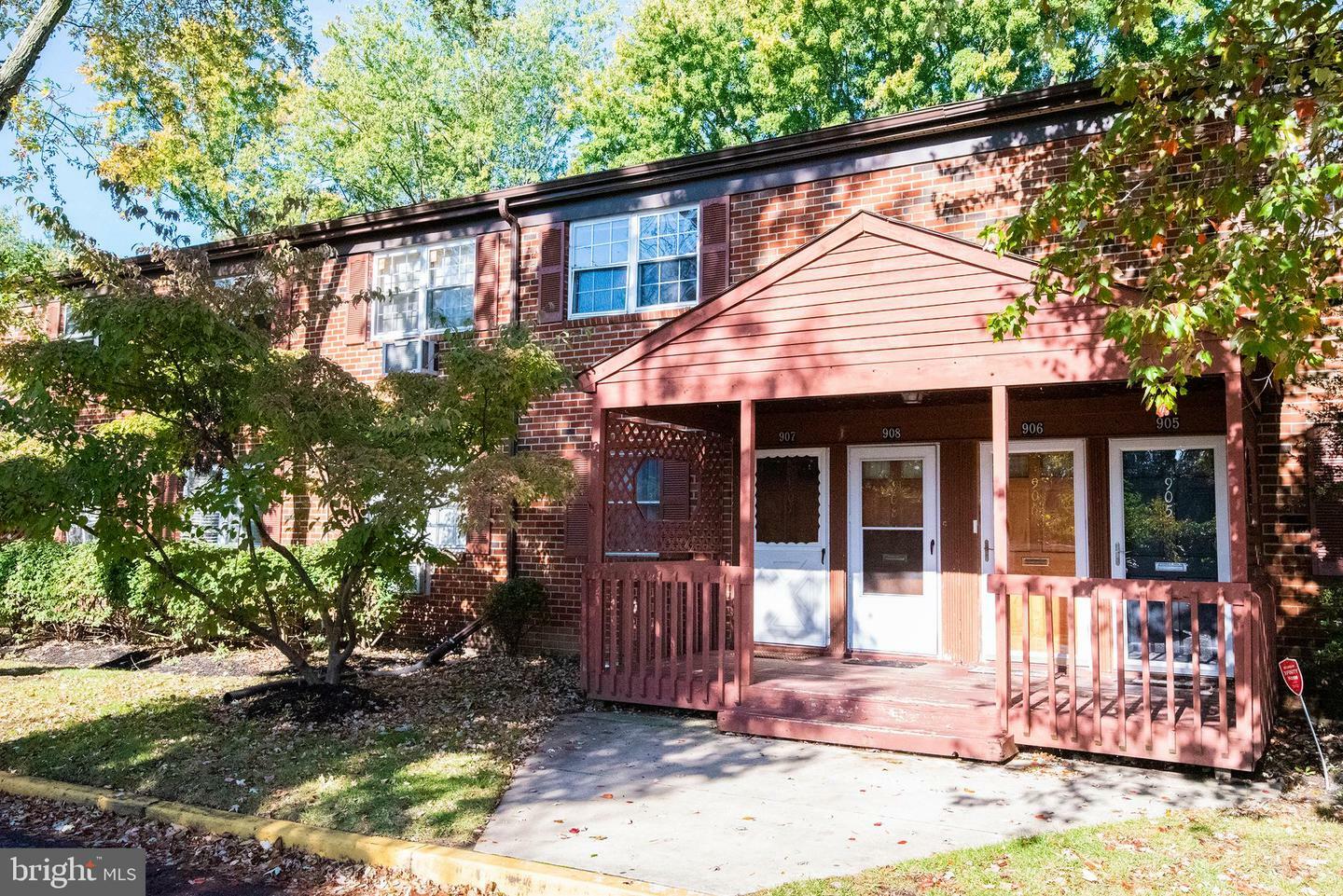 Property Photo:  907 Garnet Drive  NJ 08016 