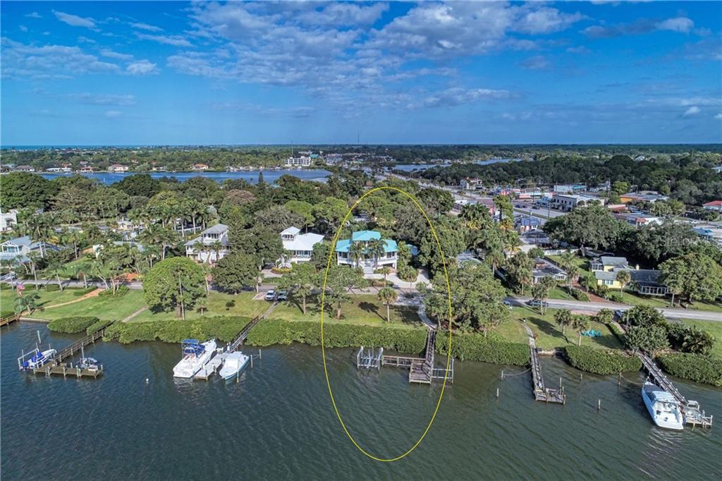 Property Photo: 200 Sunrise Drive FL 34275