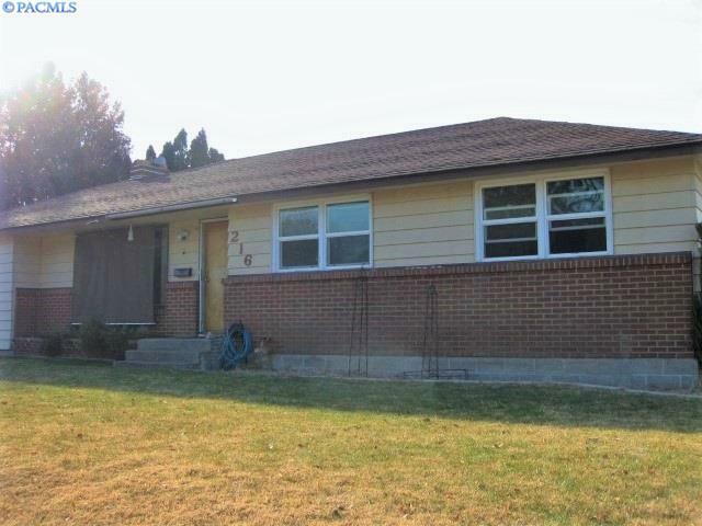 216 Velma St  Grandview WA 98930 photo