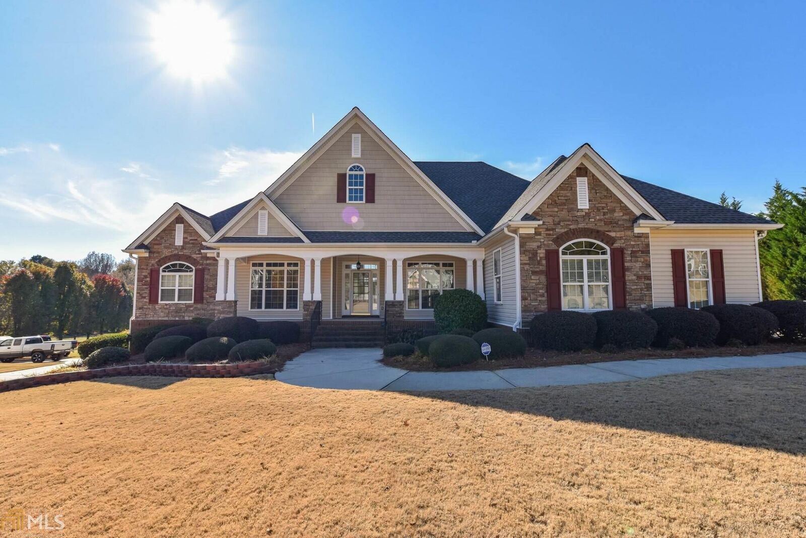 Property Photo:  392 Ryans Run  GA 30549 