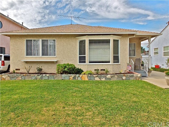 Property Photo: 4513 Josie Avenue CA 90713