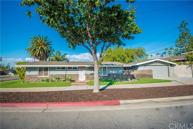 Property Photo:  1103 W Walnut Avenue  CA 92868 