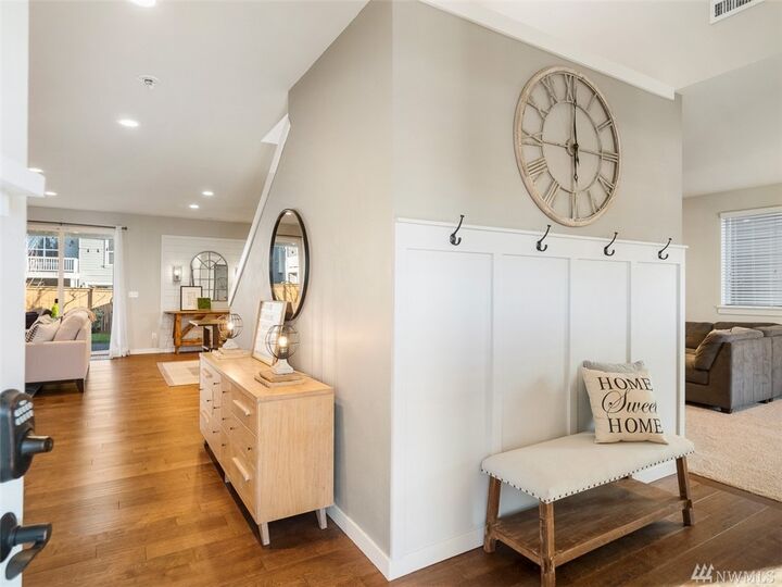 Property Photo: 607 Covington Ave WA 98290