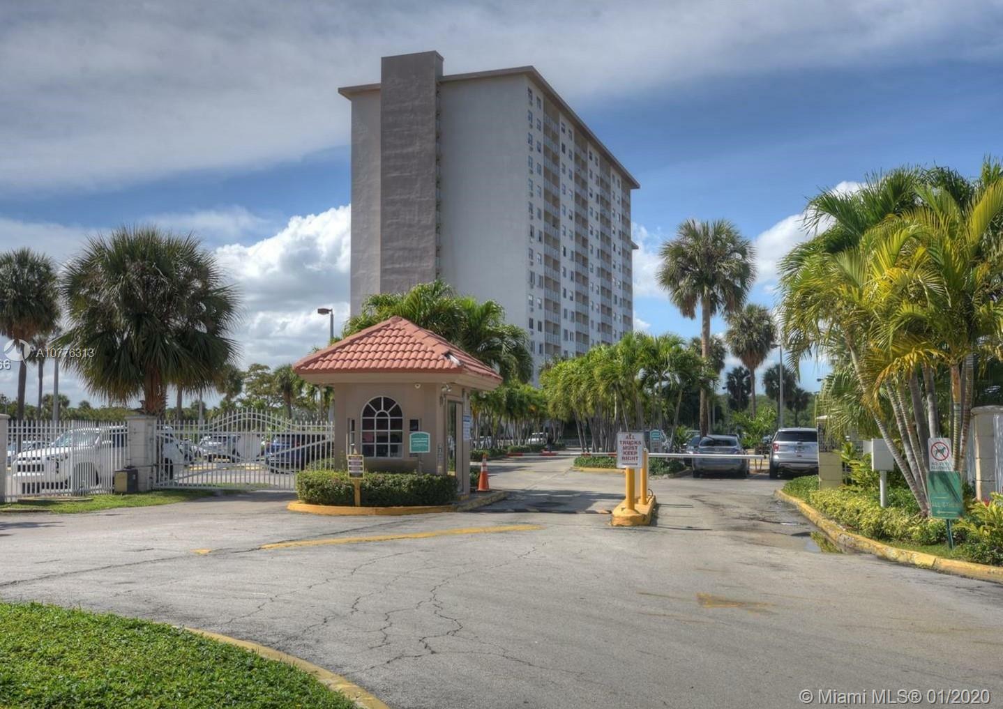 Property Photo:  400 Kings Point Dr 326  FL 33160 