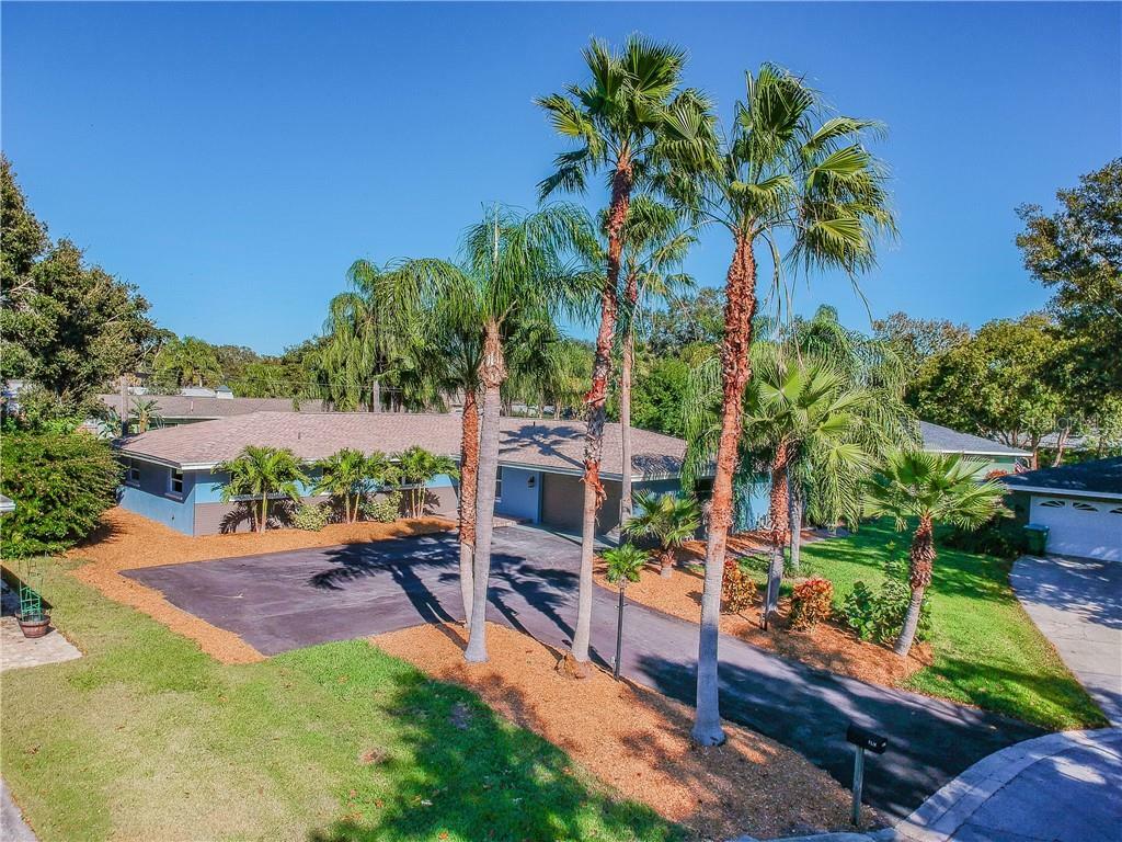 Property Photo: 1872 Hunt Lane FL 33764