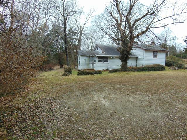 Property Photo: 5867 State Rd B 63050