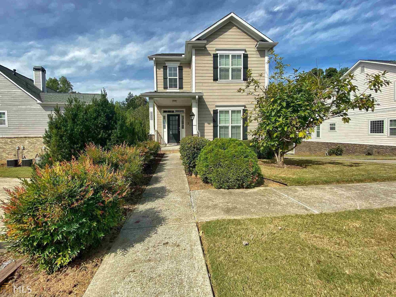 Property Photo: 1120 Lake Station Ct GA 30024