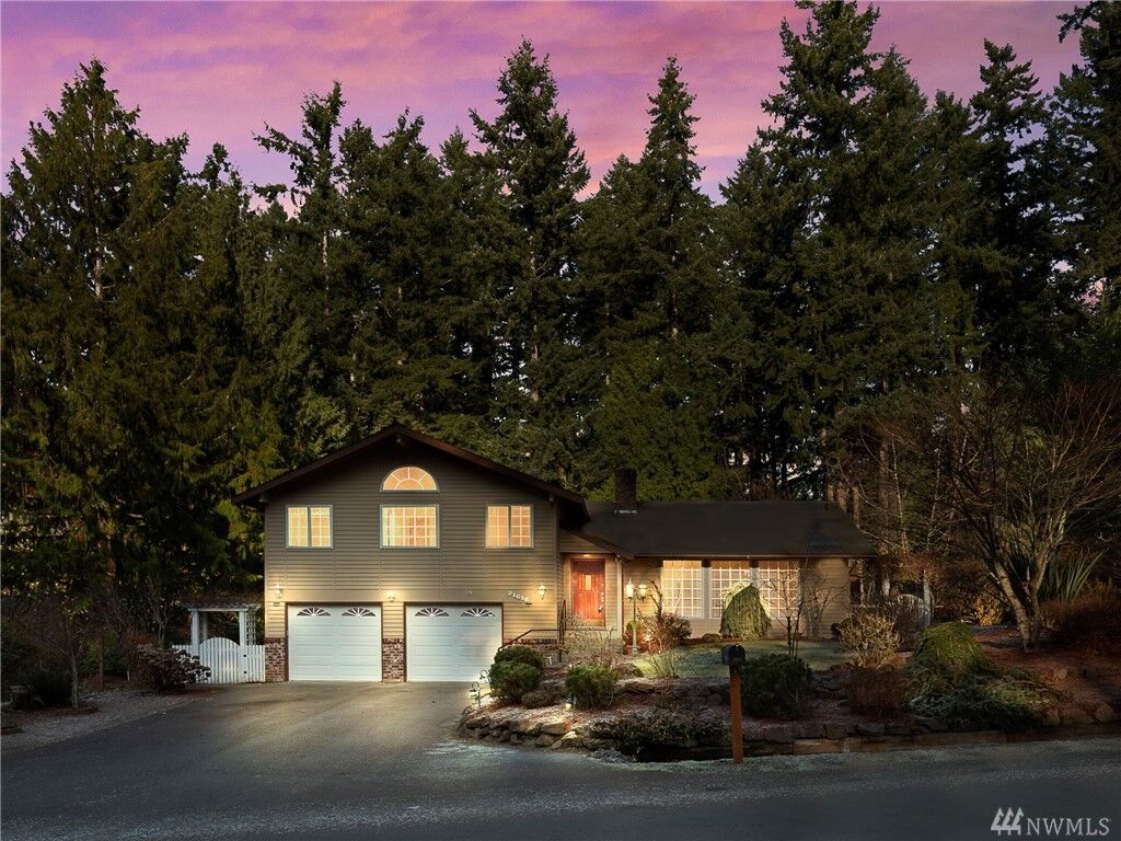 Property Photo: 21616 SE 16th Place WA 98075