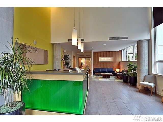 Property Photo: 76 Cedar St 1109 WA 98121