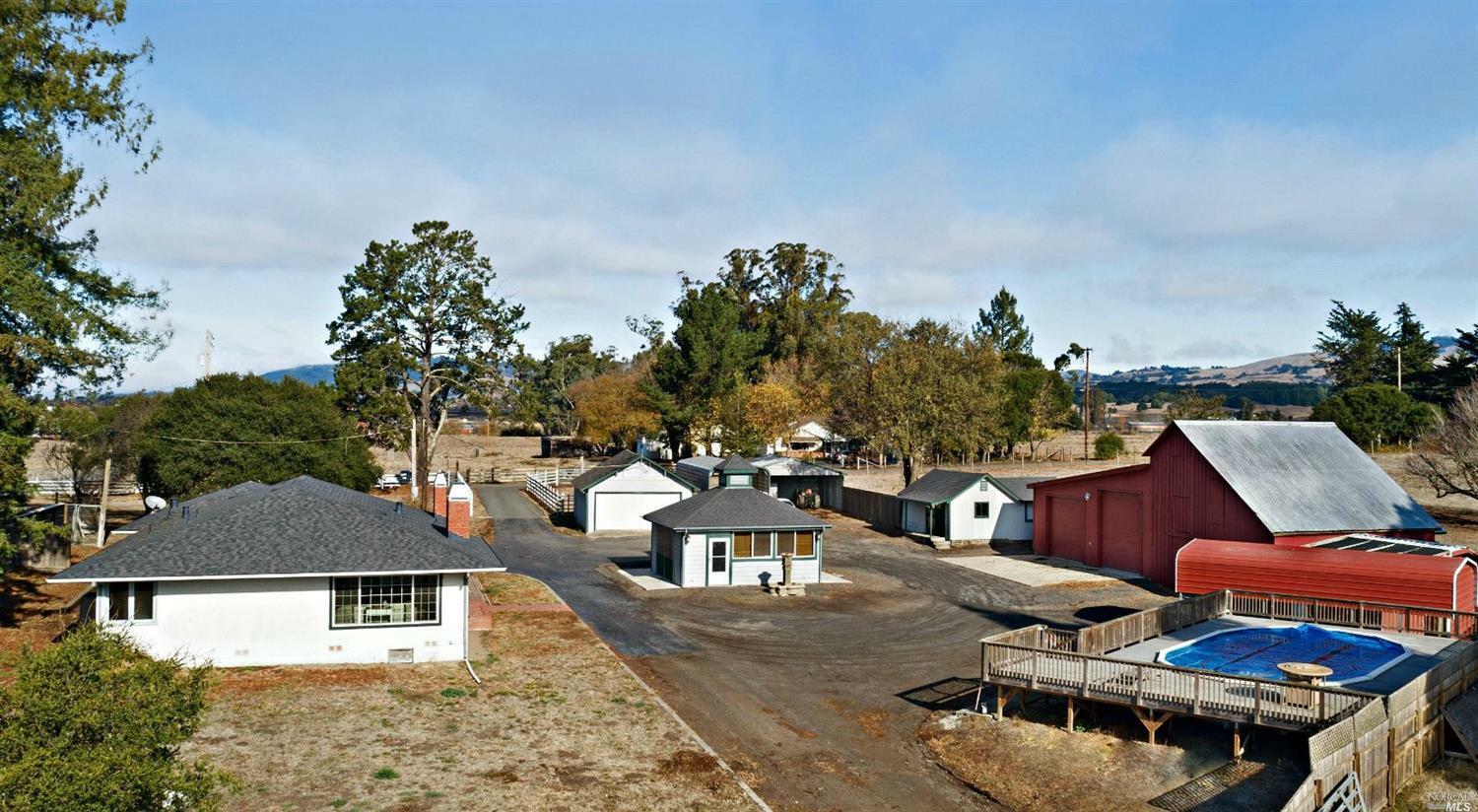 Property Photo:  600 Formschlag Lane  CA 94951 