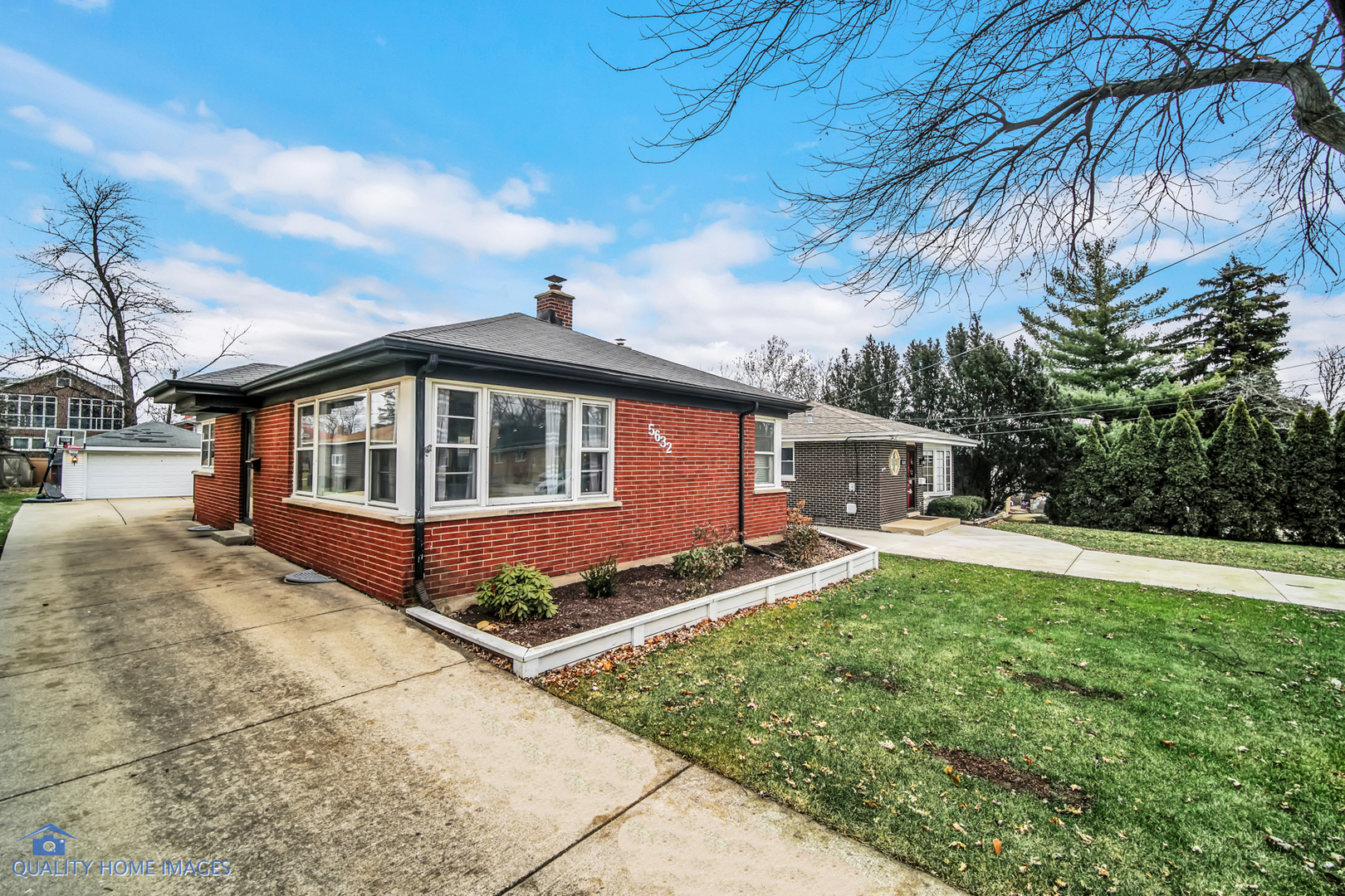 Property Photo:  5632 West Hawthorne Avenue  IL 60163 