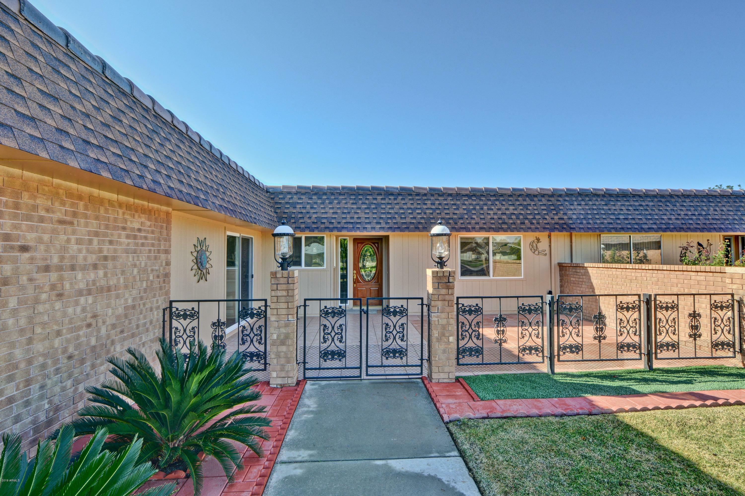 Property Photo: 15650 N Lakeforest Drive AZ 85351