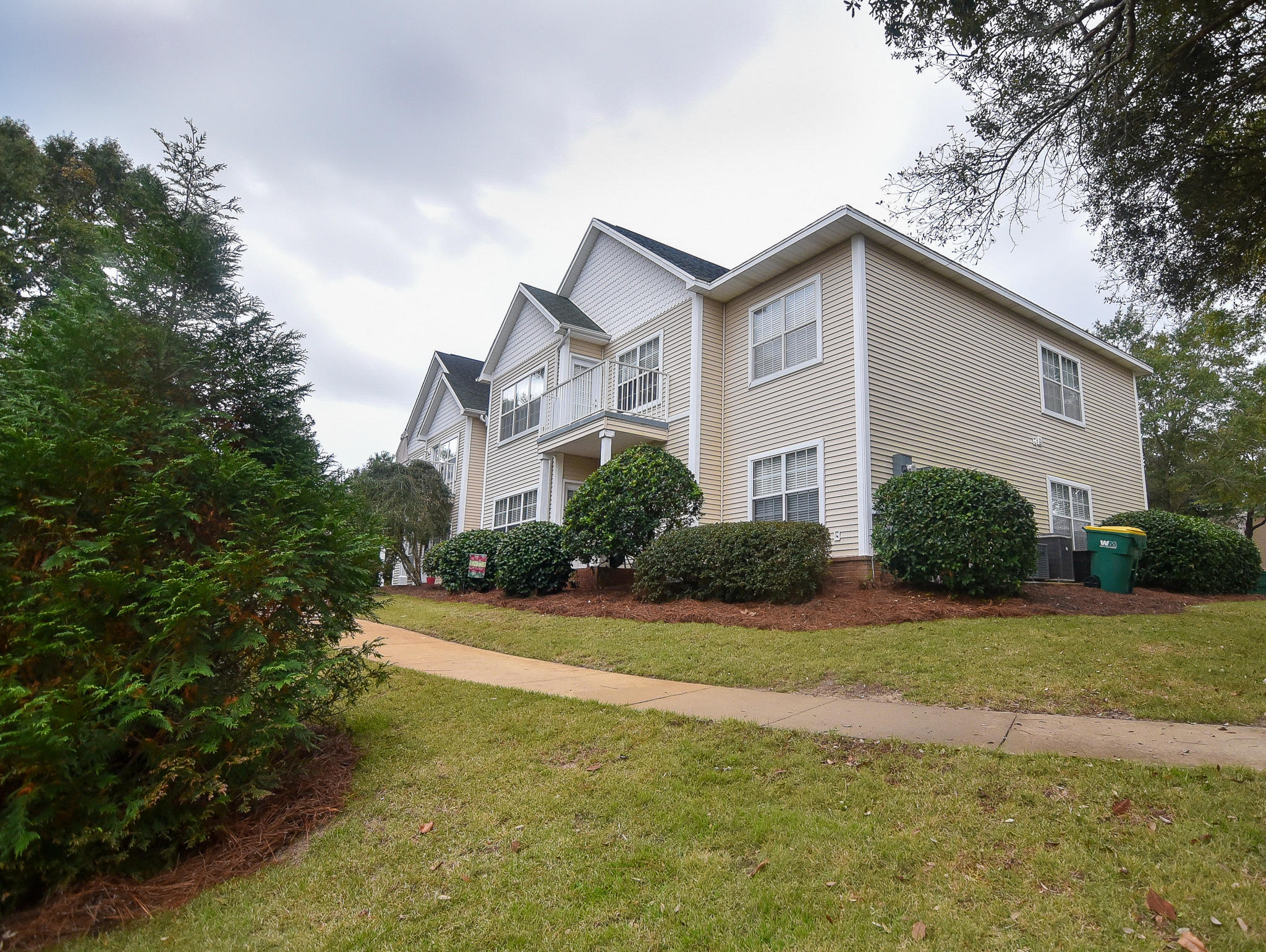 Property Photo:  1501 N Partin Drive 149  FL 32578 