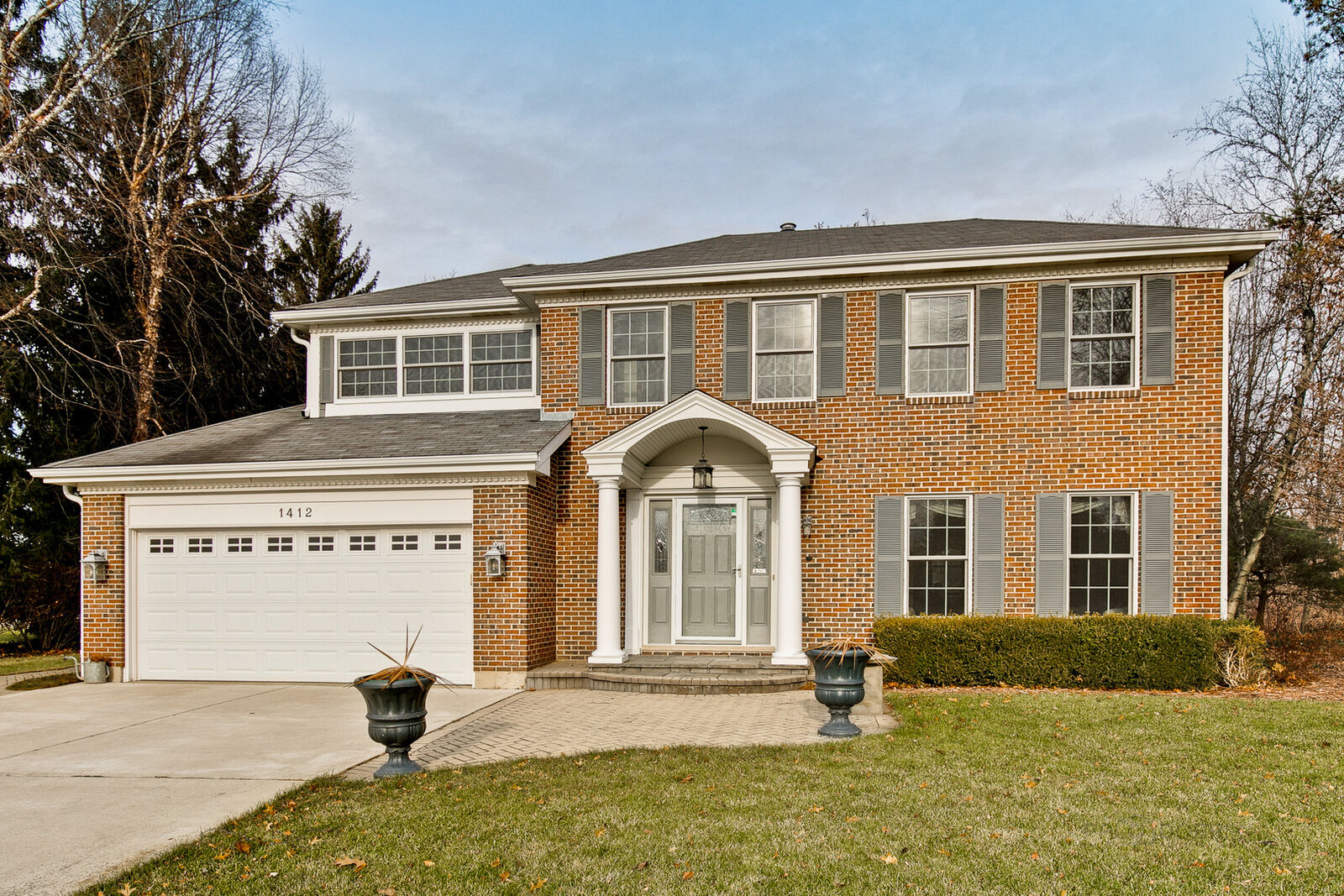 Property Photo: 1412 Amy Lane IL 60048