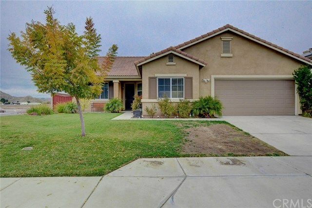 Property Photo:  779 Sweet Clover  CA 92582 