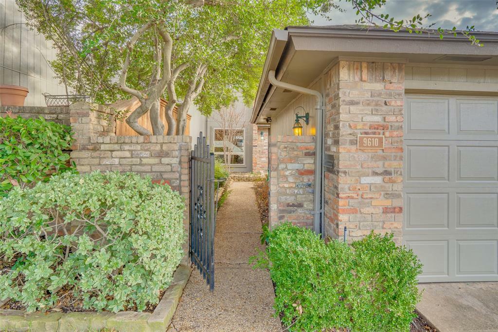 Property Photo:  9610 Highland View Drive  TX 75238 