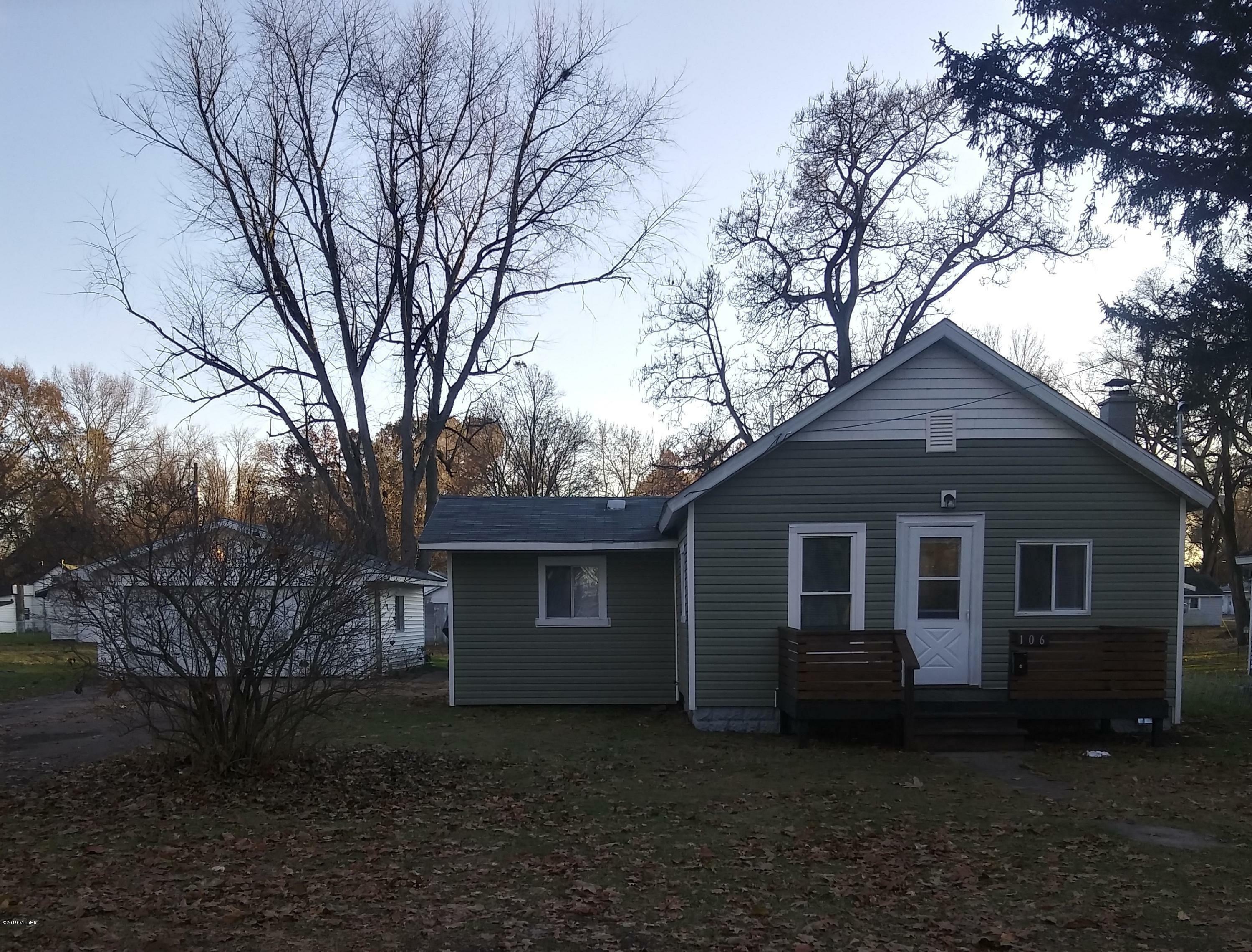 Property Photo:  106 Clyborn Street  MI 49047 