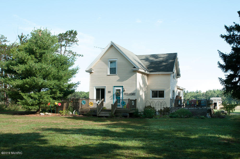 Property Photo: 9363 E 56th Street MI 49337