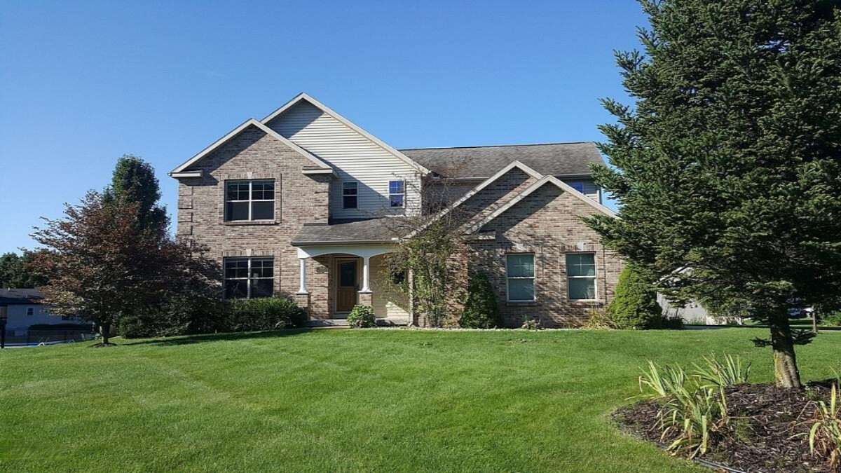Property Photo: 13048 Woodrush Court MI 49417