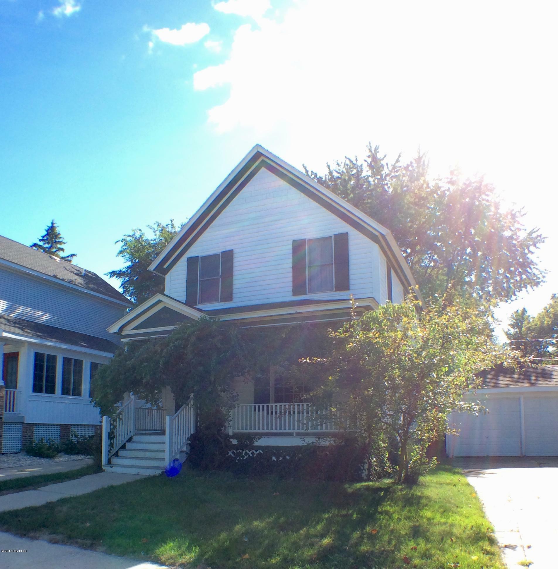 Property Photo:  404 Clinton Avenue  MI 49417 