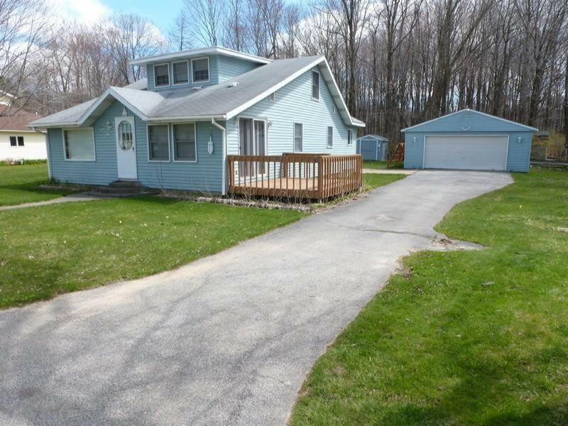Property Photo: 17548 Williams Street MI 49409