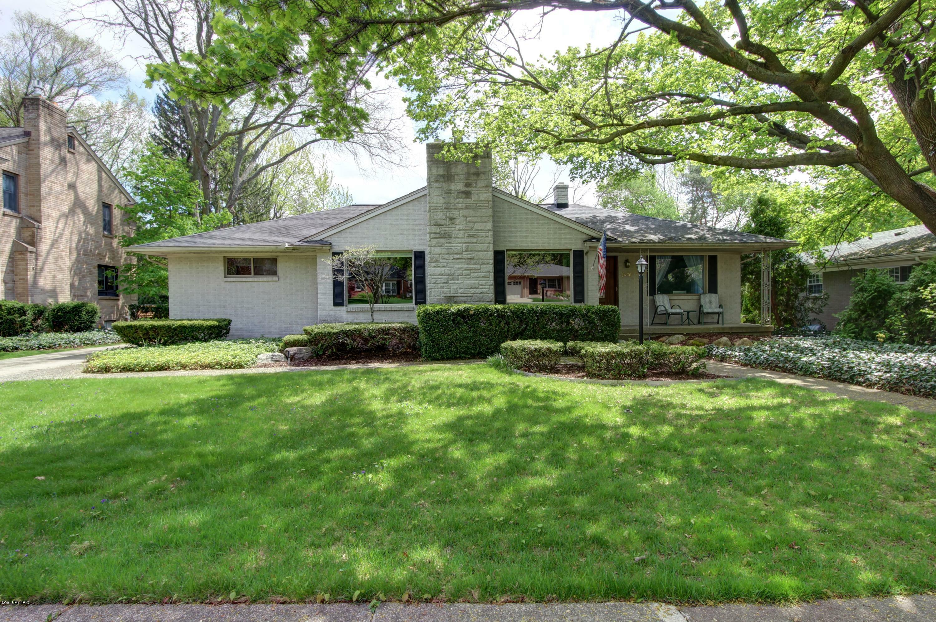 Property Photo:  2430 Elmwood Drive SE  MI 49506 