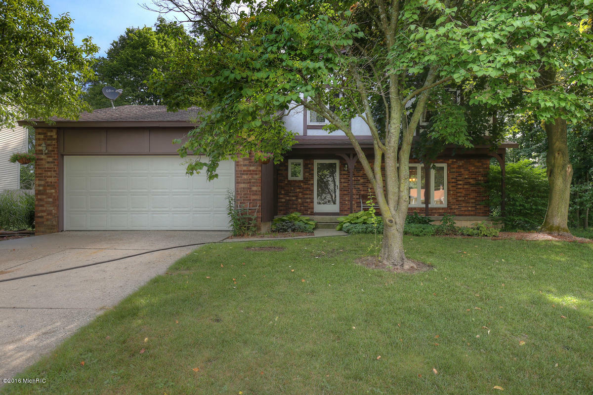 Property Photo:  4730 Larkwood Drive SW  MI 49508 