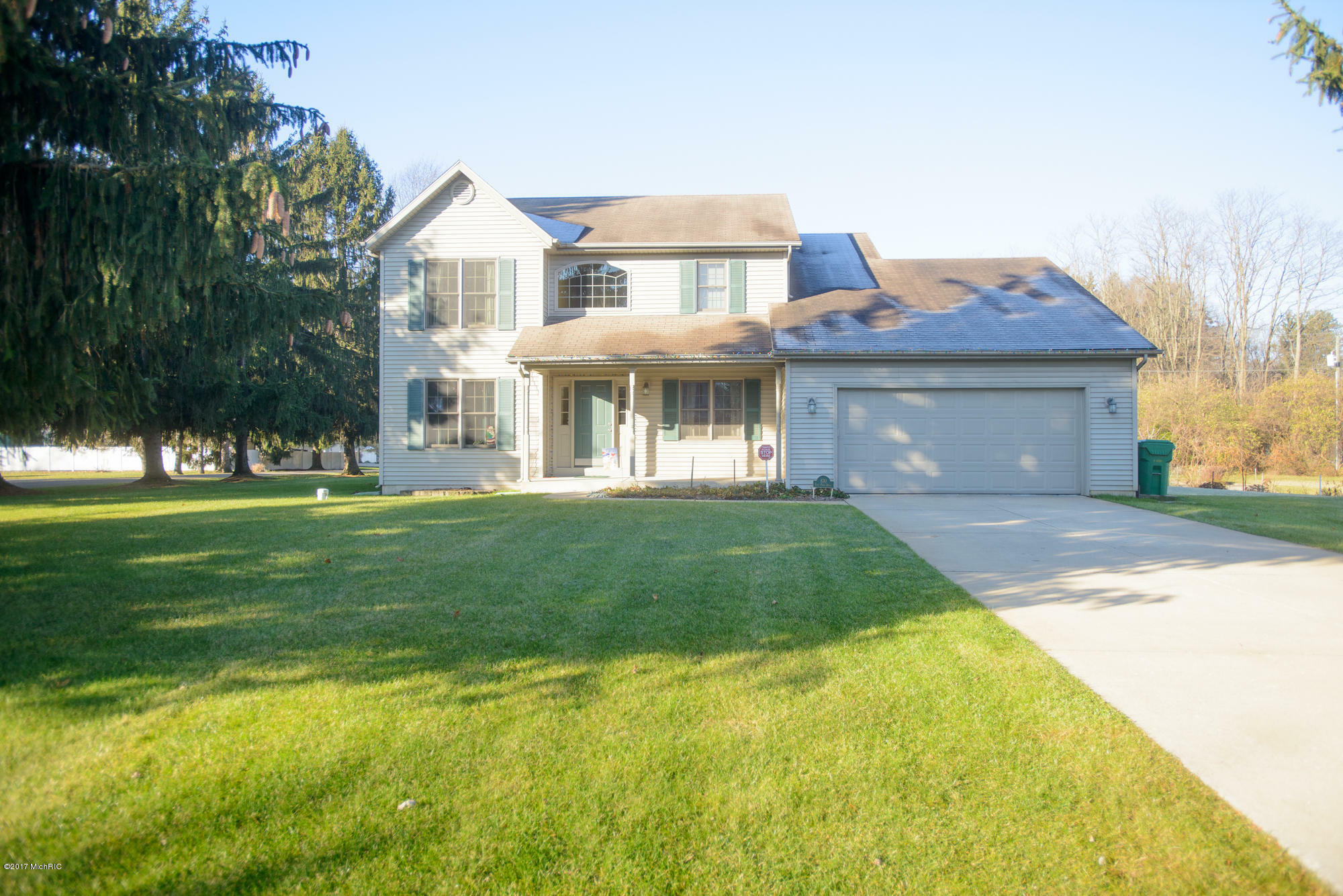 Property Photo:  830 E Park Drive  MI 49120 