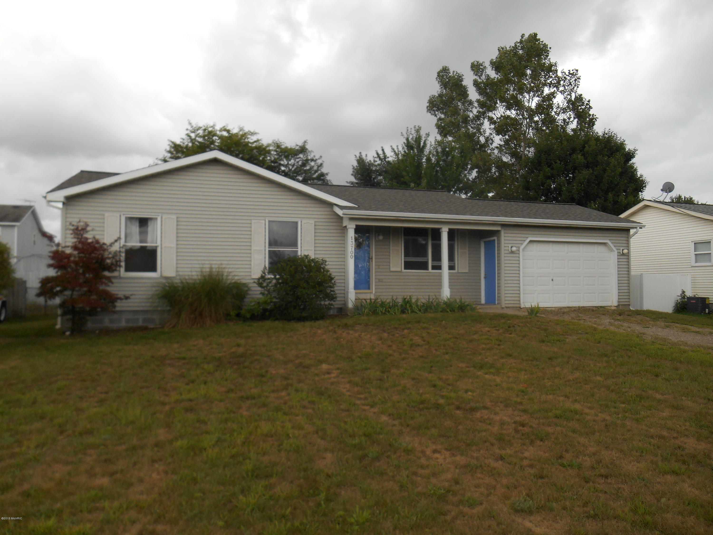 Property Photo: 13700 Quincy Street MI 49424