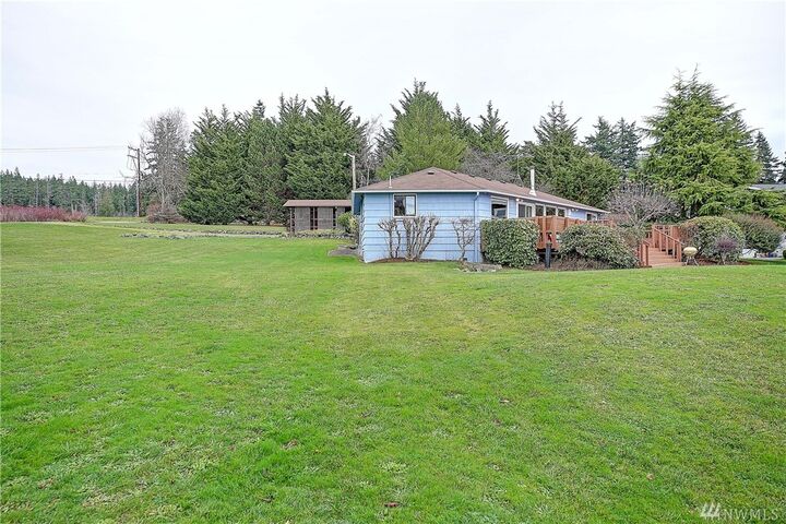Property Photo:  912 S West Camano Dr  WA 98282 