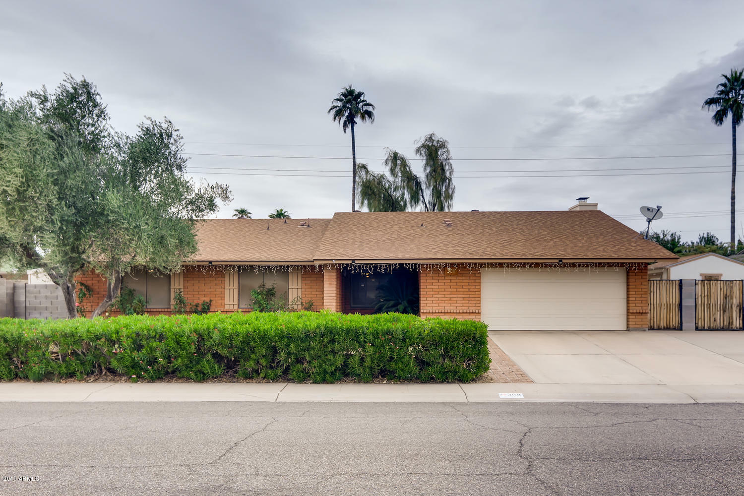 Property Photo:  308 E Keogh Drive  AZ 85022 