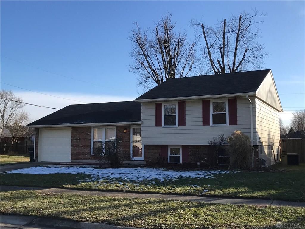 Property Photo: 525 W Market Street OH 45066